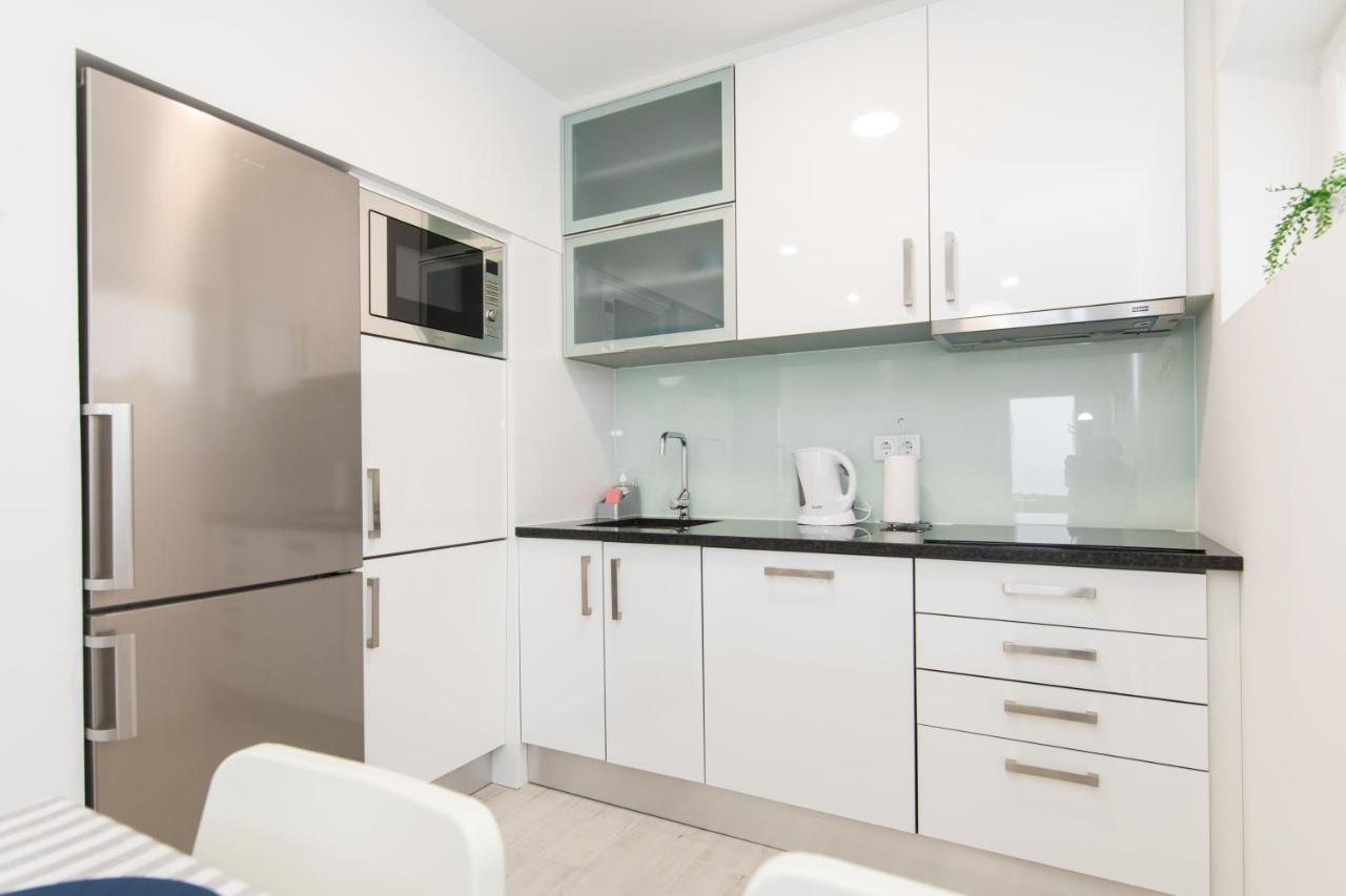 Apartamento Trival - a 1 minuto pé da praia Sesimbra Exterior foto