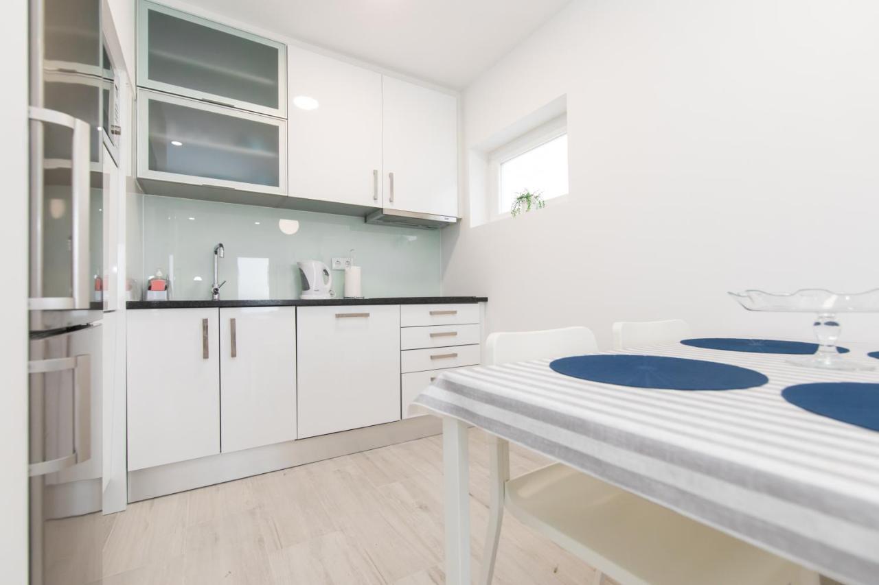 Apartamento Trival - a 1 minuto pé da praia Sesimbra Exterior foto